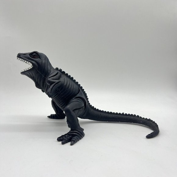 Dinosaur Kaiju 5.5” Chinasaur Black Lizard Plastic Toy Figure Rare Color Plastic - Picture 3 of 7